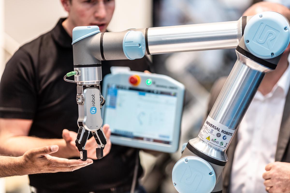 Cobots UR - Quelles Applications D’automatisation Sont Proposées Par La ...